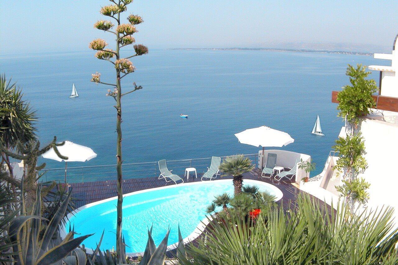 Aparthotel La Rosa Sul Mare Syrakuzy Zewnętrze zdjęcie