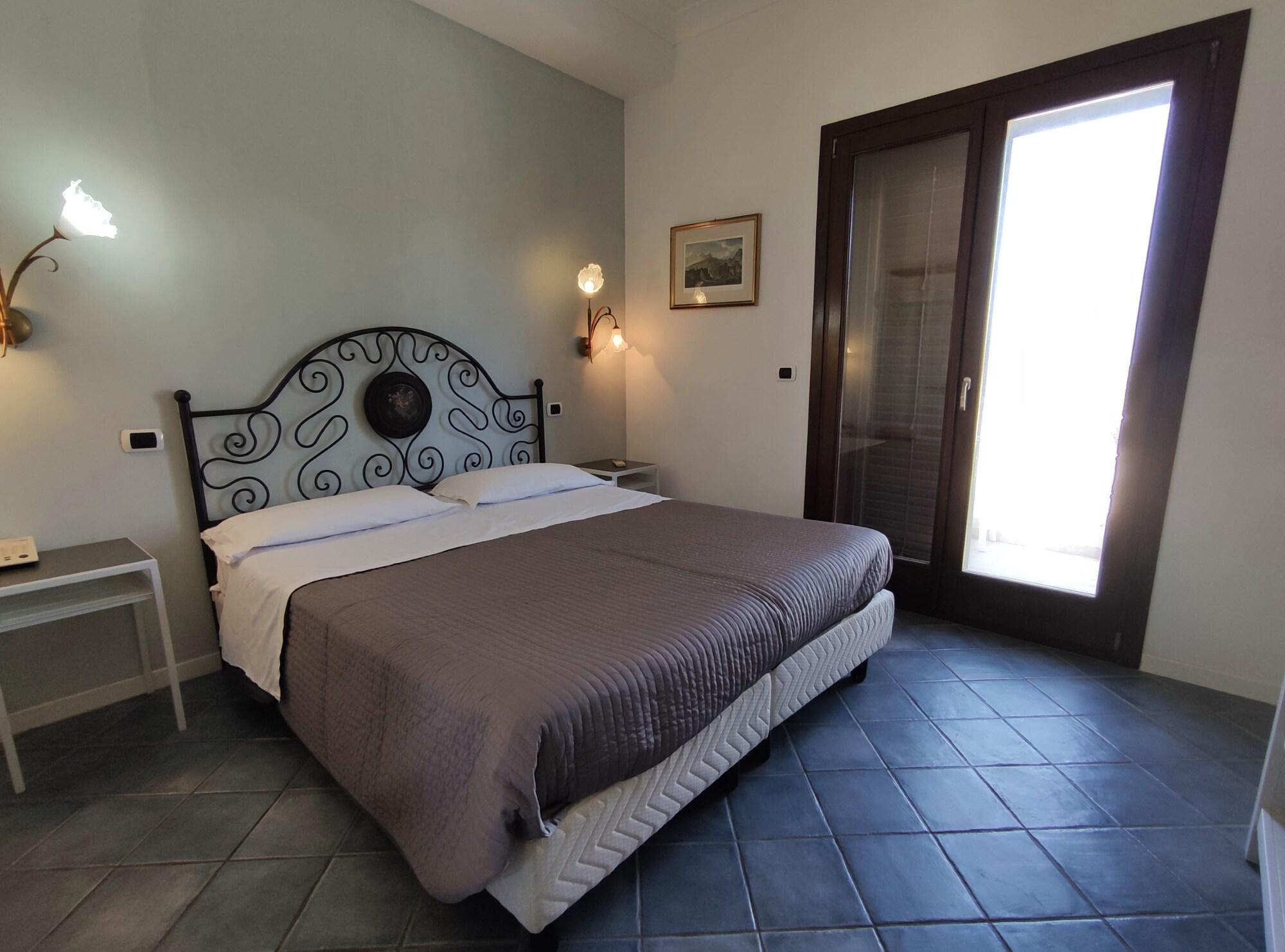 Aparthotel La Rosa Sul Mare Syrakuzy Zewnętrze zdjęcie